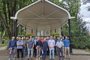 Groepsfoto ondertekening GBD 2